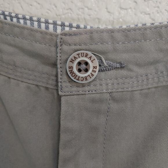 Natural Reflections Gray Casual Shorts 4.5" Inseam Size 8 - Picture 4 of 9